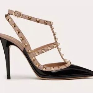 Valentino PATENT ROCKSTUD CAGED PUMP 100MM